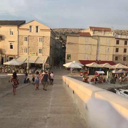 Janica Apartment Pag Town